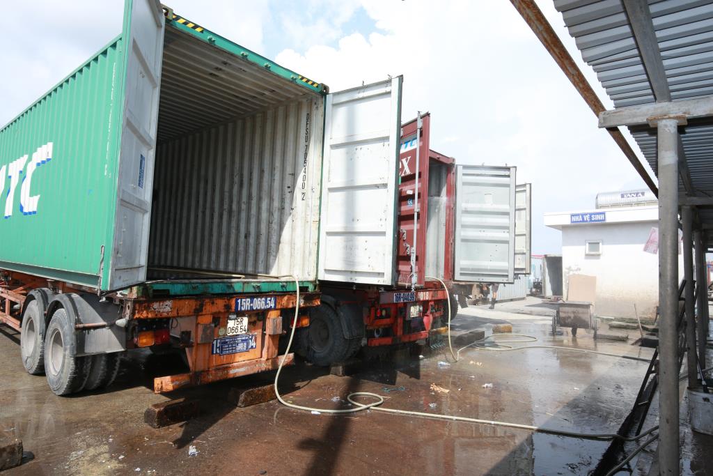 Sửa chữa container theo yêu cầu